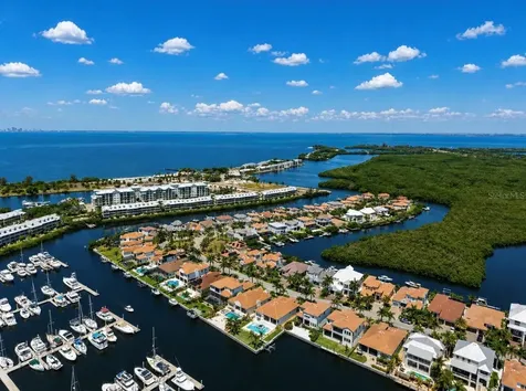 3016 Christophers Watch Lane Ruskin FL 33570