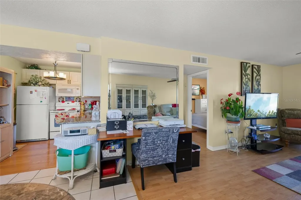 7193 W Country Club Drive N Sarasota FL 34243