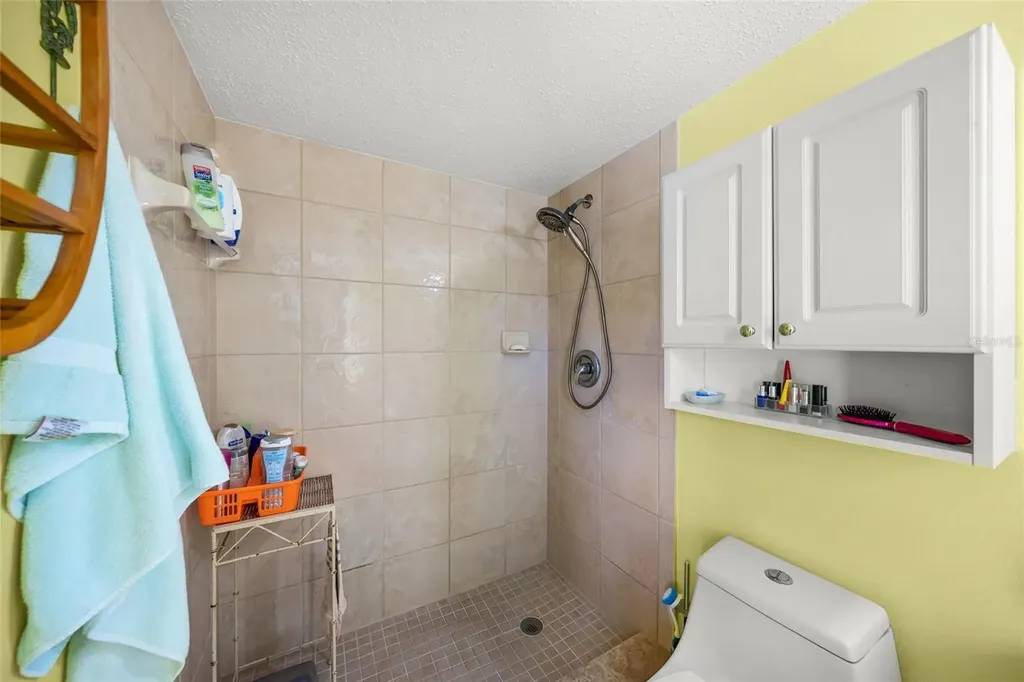 7193 W Country Club Drive N Sarasota FL 34243