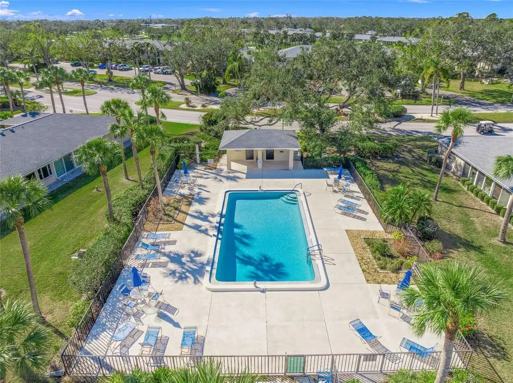 7193 W Country Club Drive N Sarasota FL 34243