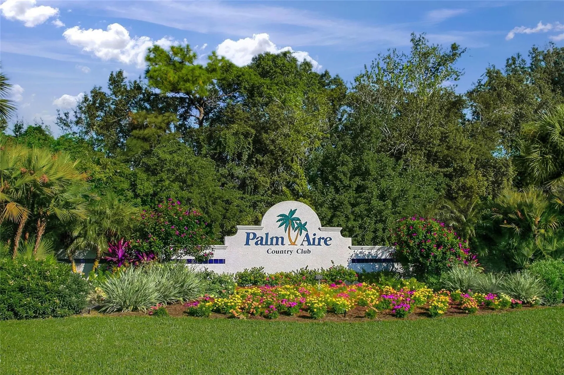 7193 W Country Club Drive N Sarasota FL 34243