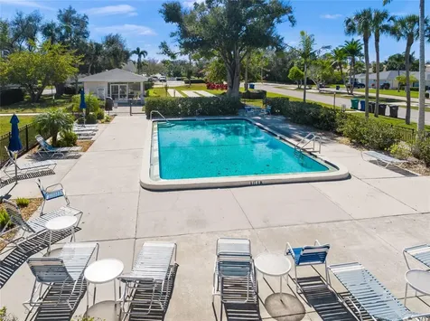 7193 W Country Club Drive N Sarasota FL 34243