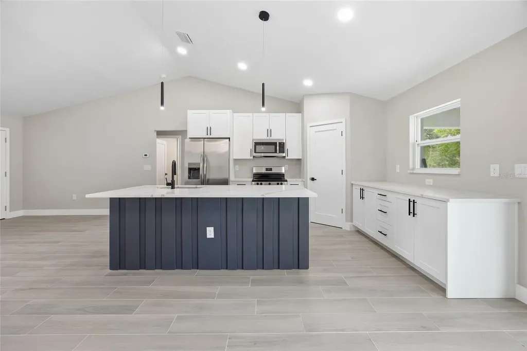 3086 W Hampshire Boulevard Citrus Springs FL 34433