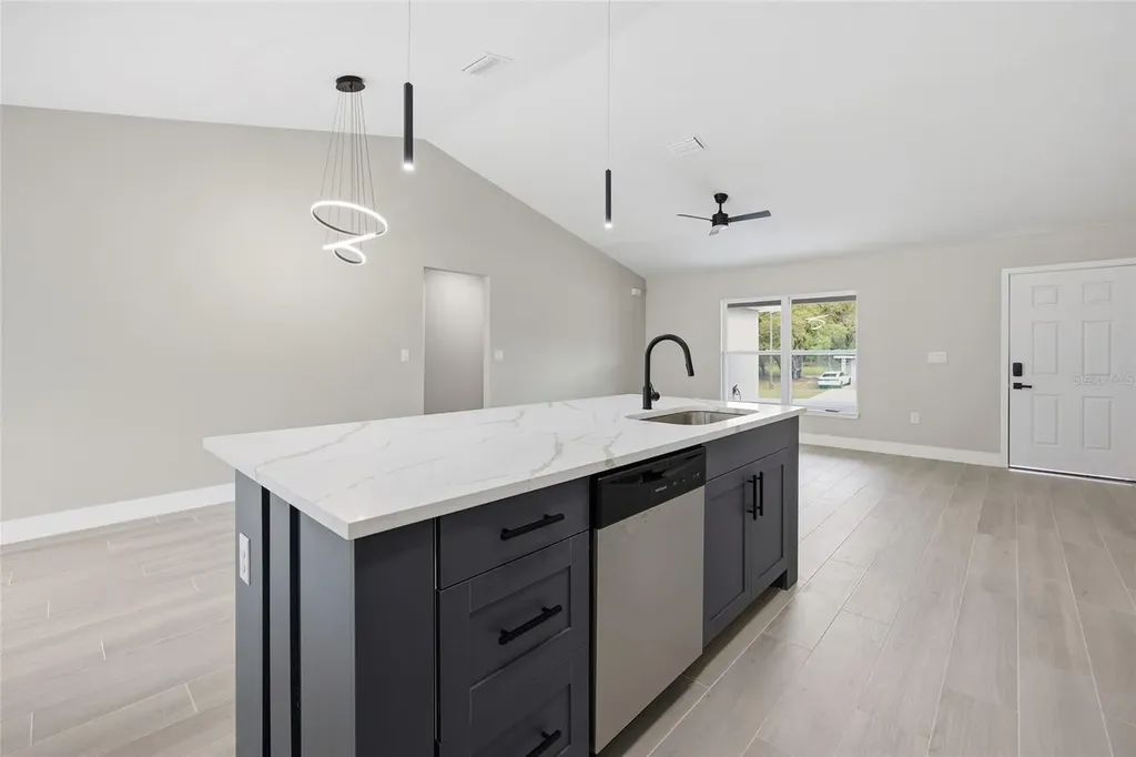 3086 W Hampshire Boulevard Citrus Springs FL 34433