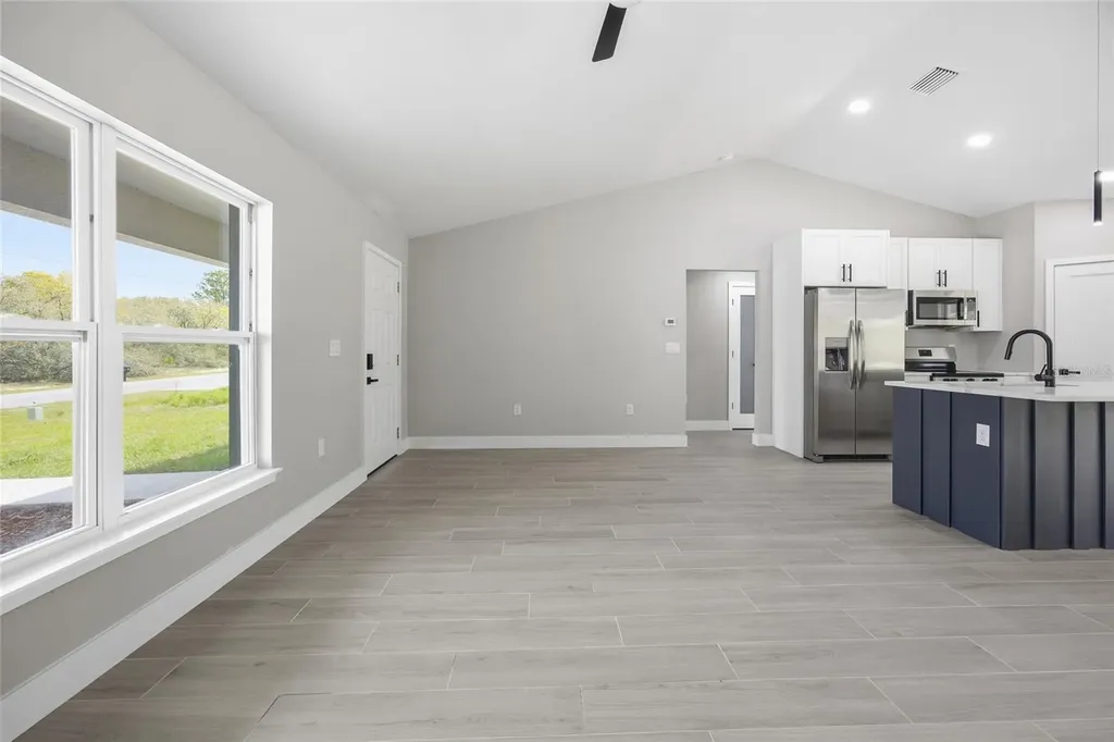 3086 W Hampshire Boulevard Citrus Springs FL 34433