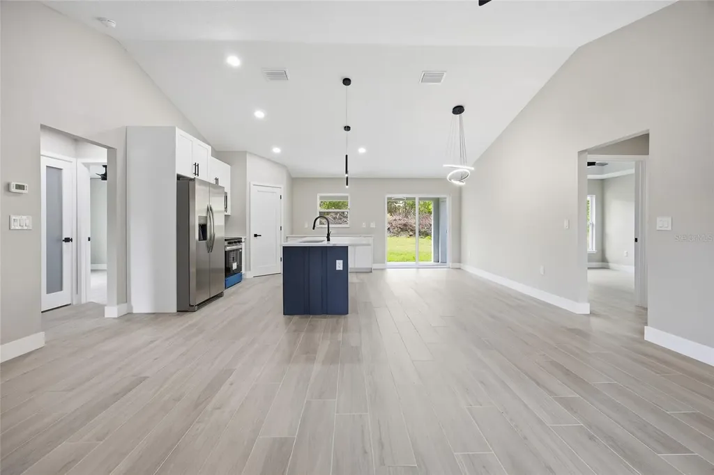 3086 W Hampshire Boulevard Citrus Springs FL 34433