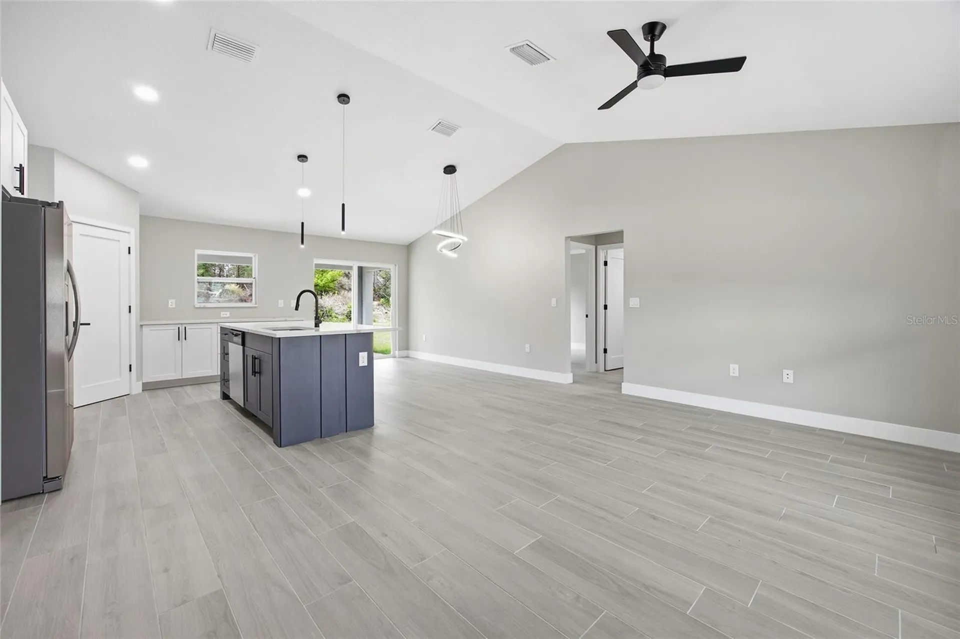 3086 W Hampshire Boulevard Citrus Springs FL 34433