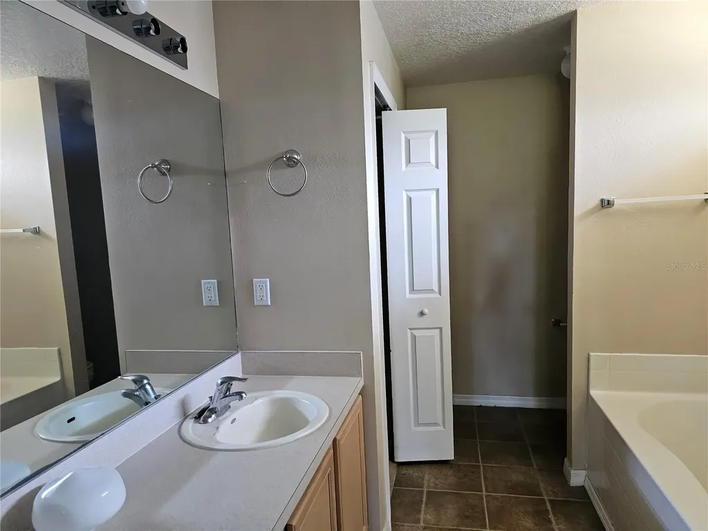 7 Haddock Way Kissimmee FL 34759