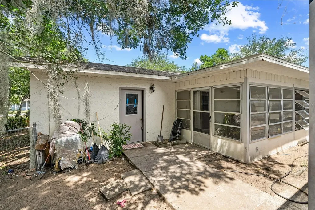 9303 Pine Lane Ocala FL 34472