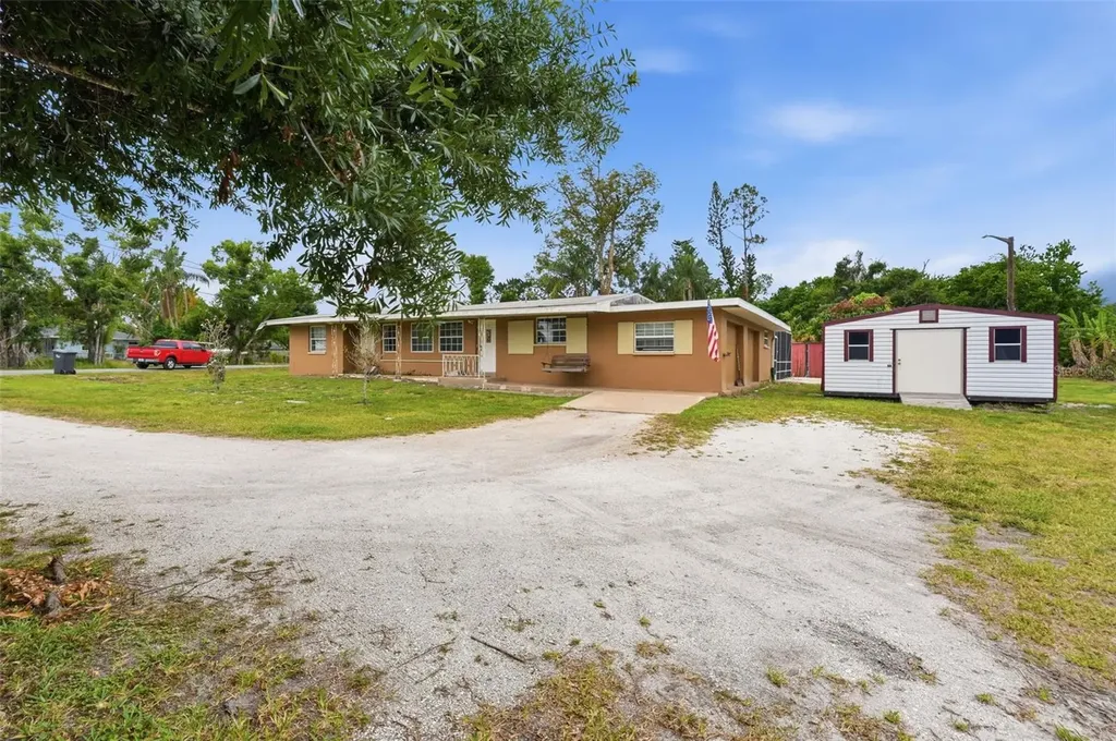 3819 36th Avenue Palmetto FL 34221