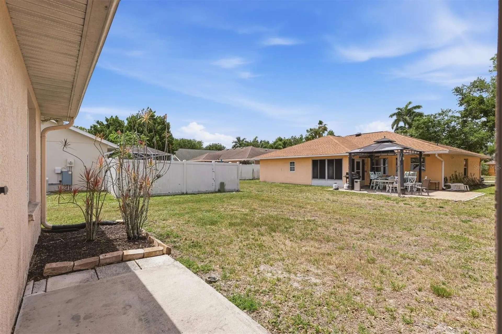 2405 49th Drive E Bradenton FL 34203