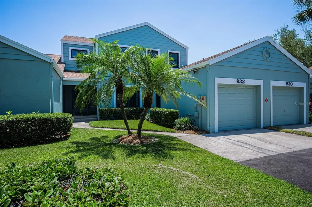 932 Myakka Court NE St Petersburg FL 33702