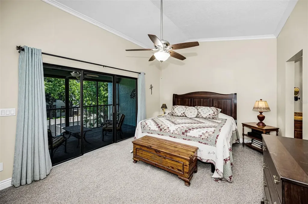 932 Myakka Court NE St Petersburg FL 33702
