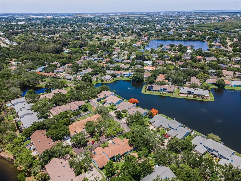 932 Myakka Court NE St Petersburg FL 33702
