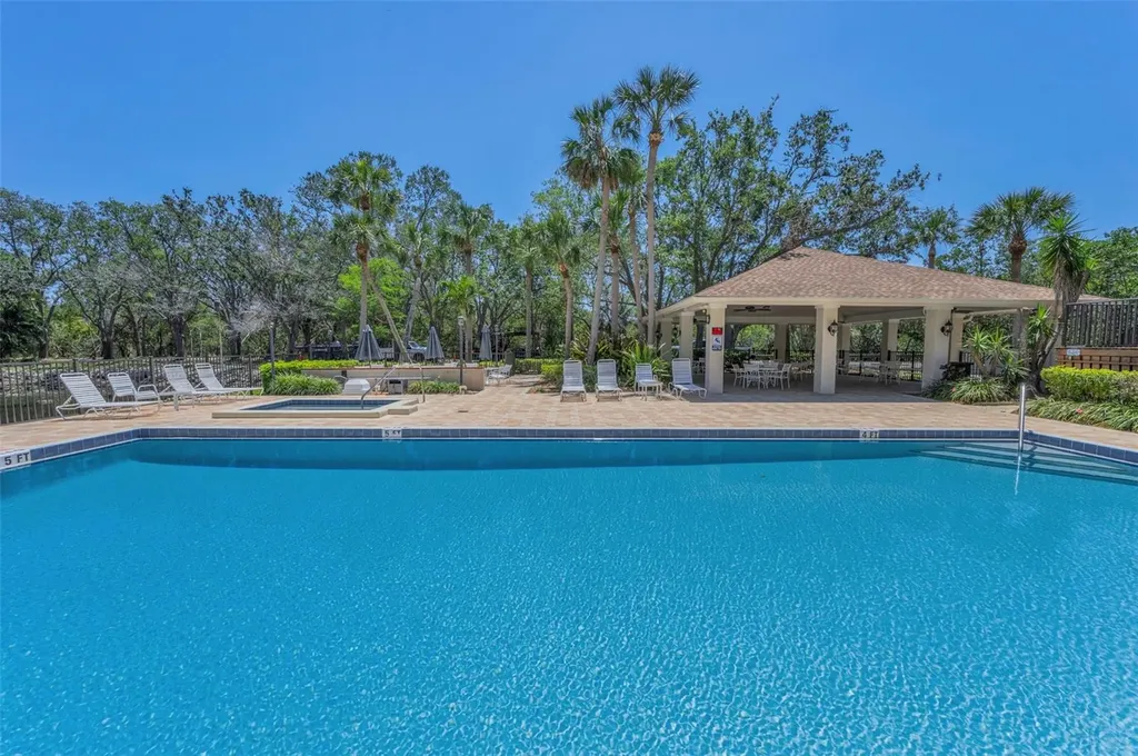 932 Myakka Court NE St Petersburg FL 33702