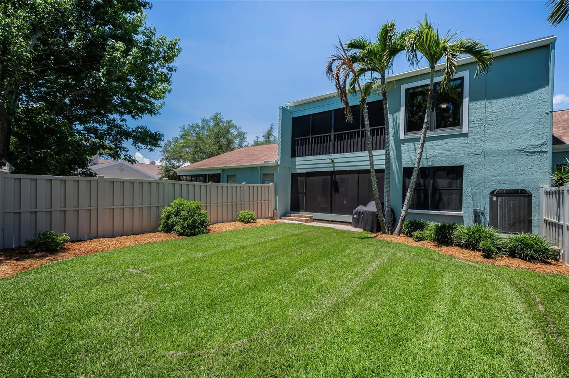 932 Myakka Court NE St Petersburg FL 33702