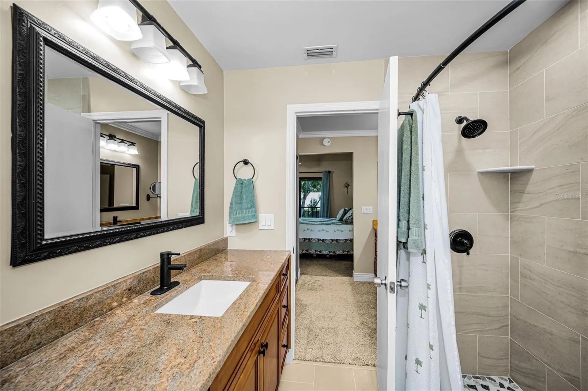 932 Myakka Court NE St Petersburg FL 33702