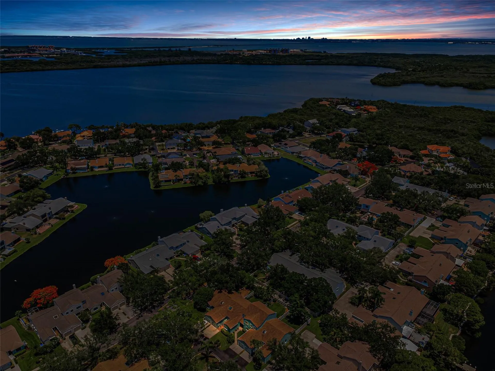 932 Myakka Court NE St Petersburg FL 33702