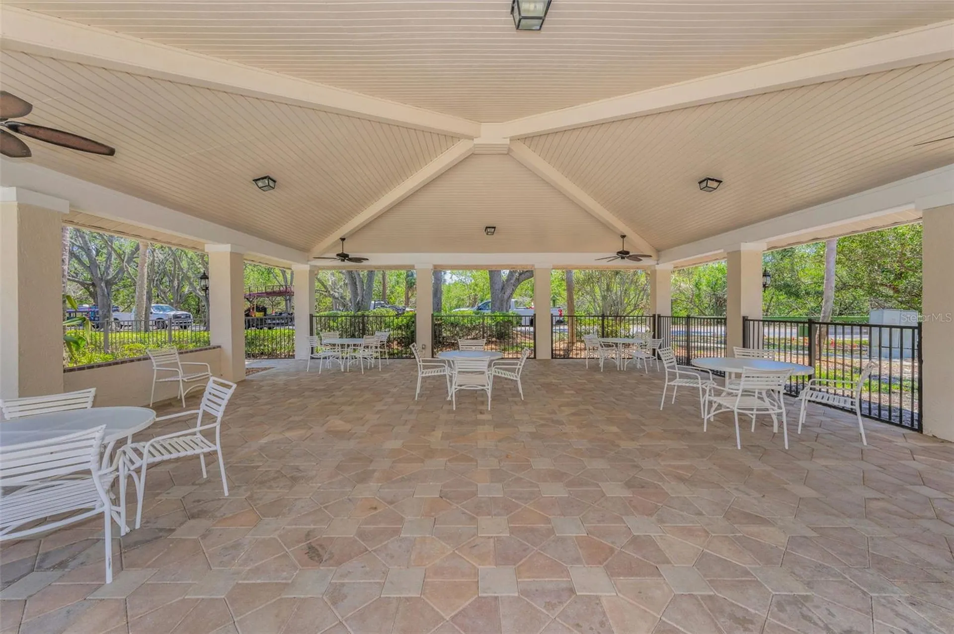 932 Myakka Court NE St Petersburg FL 33702