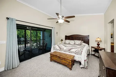 932 Myakka Court NE St Petersburg FL 33702