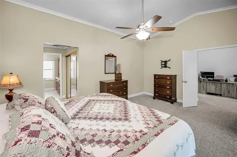 932 Myakka Court NE St Petersburg FL 33702