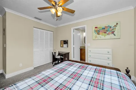 932 Myakka Court NE St Petersburg FL 33702