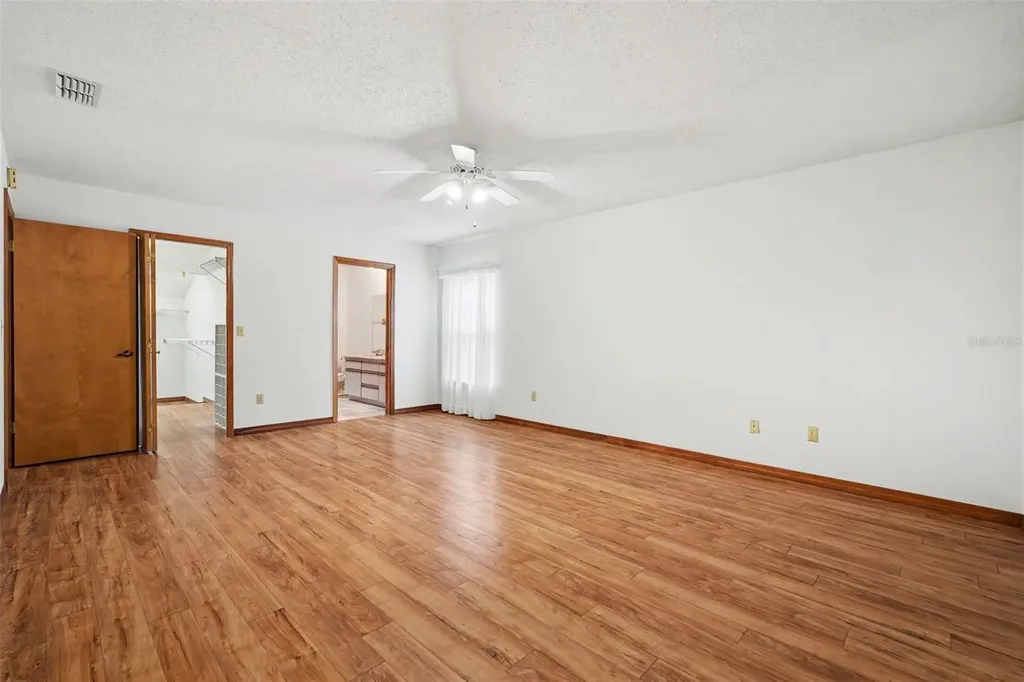 34334 Whispering Oaks Boulevard Dade City FL 33523