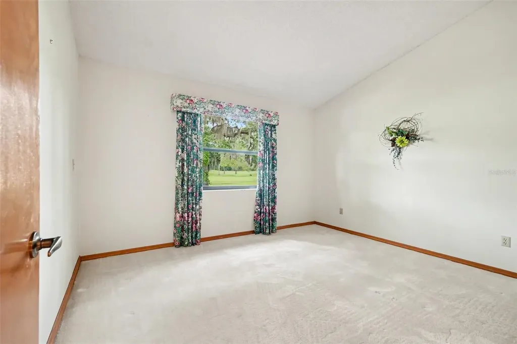 34334 Whispering Oaks Boulevard Dade City FL 33523