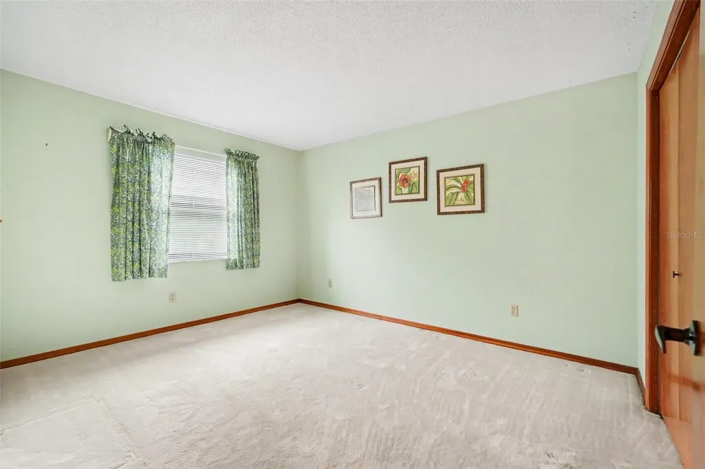 34334 Whispering Oaks Boulevard Dade City FL 33523