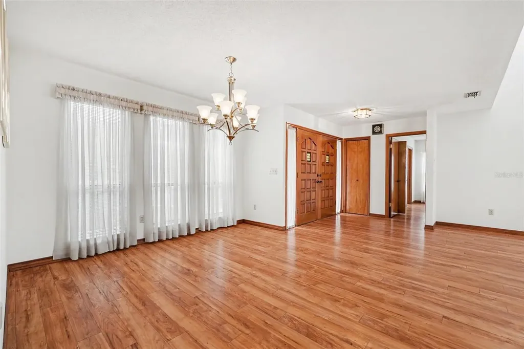 34334 Whispering Oaks Boulevard Dade City FL 33523