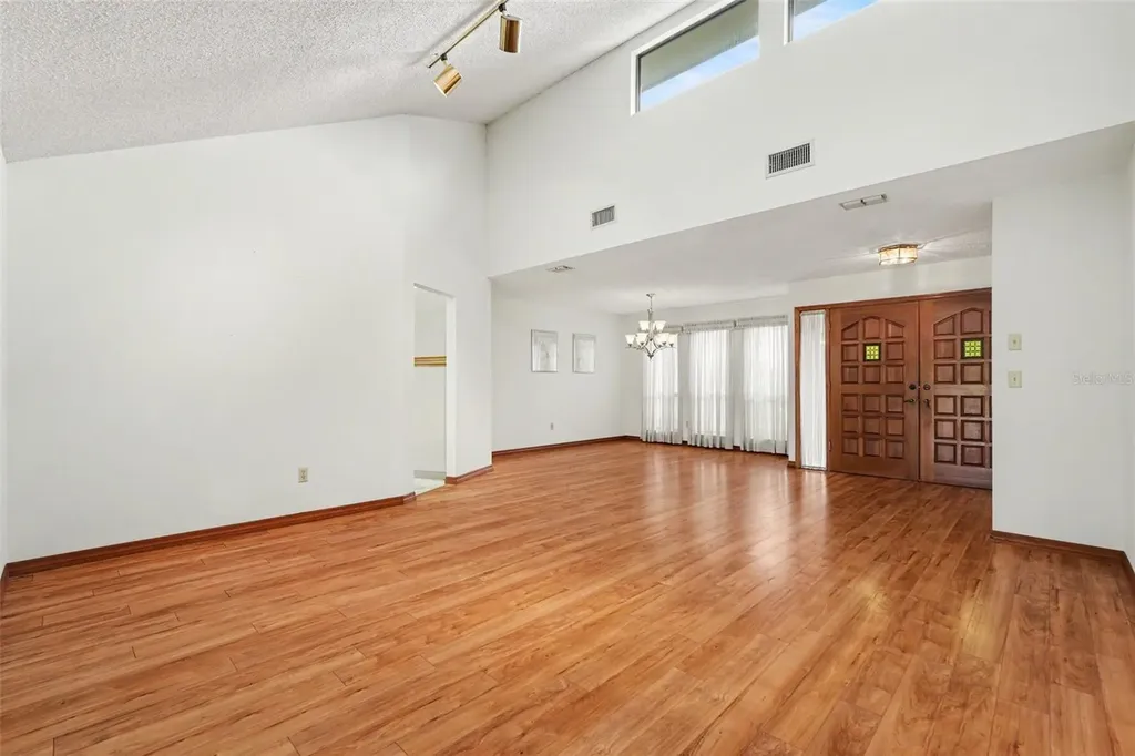 34334 Whispering Oaks Boulevard Dade City FL 33523