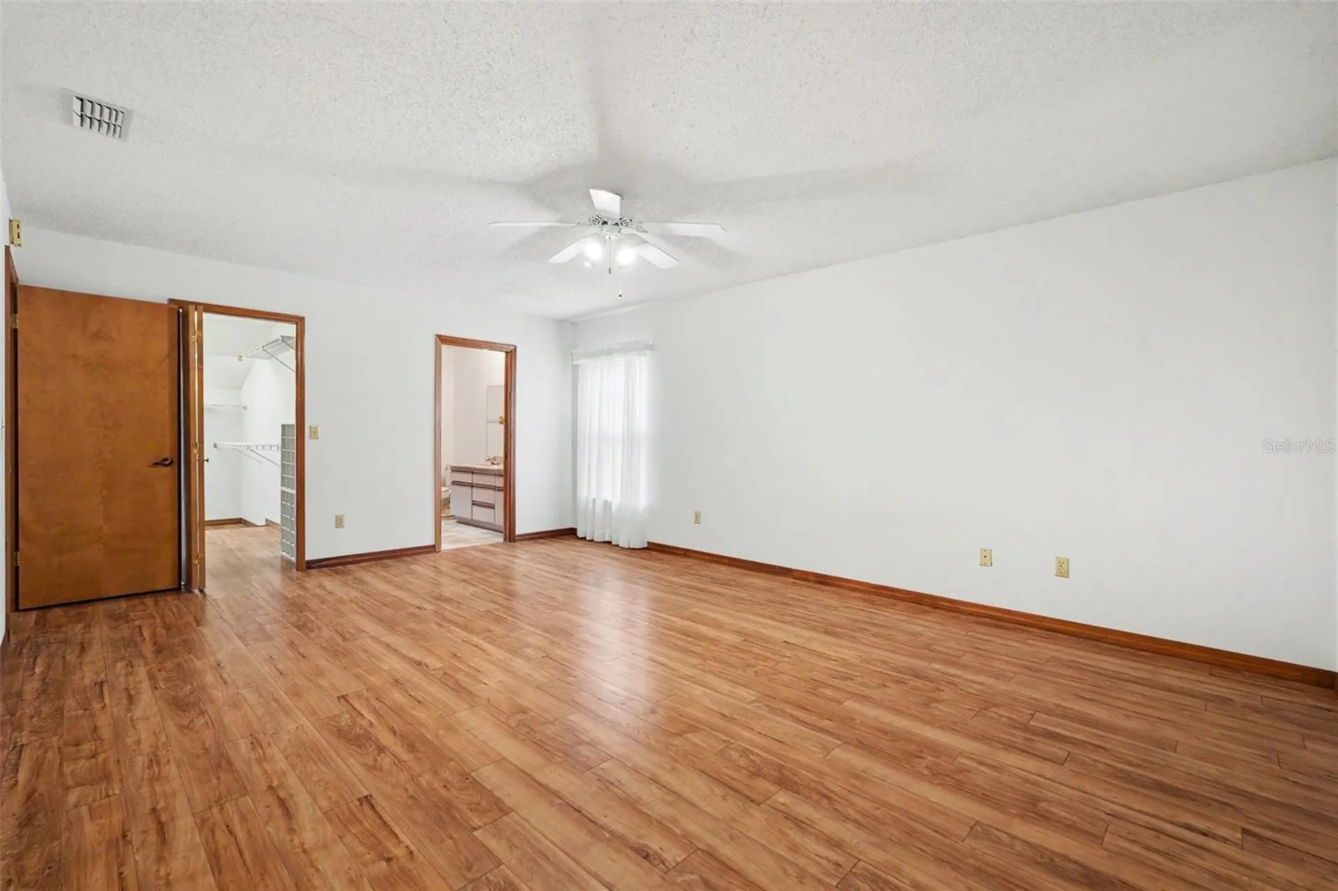 34334 Whispering Oaks Boulevard Dade City FL 33523