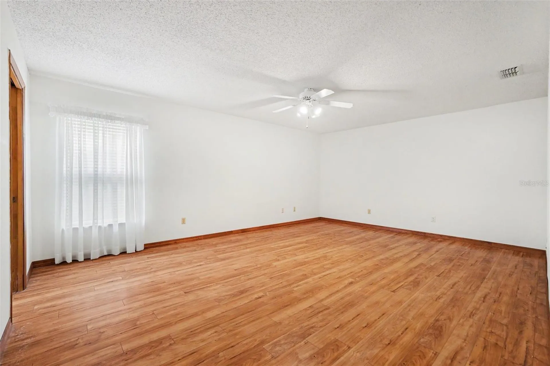 34334 Whispering Oaks Boulevard Dade City FL 33523