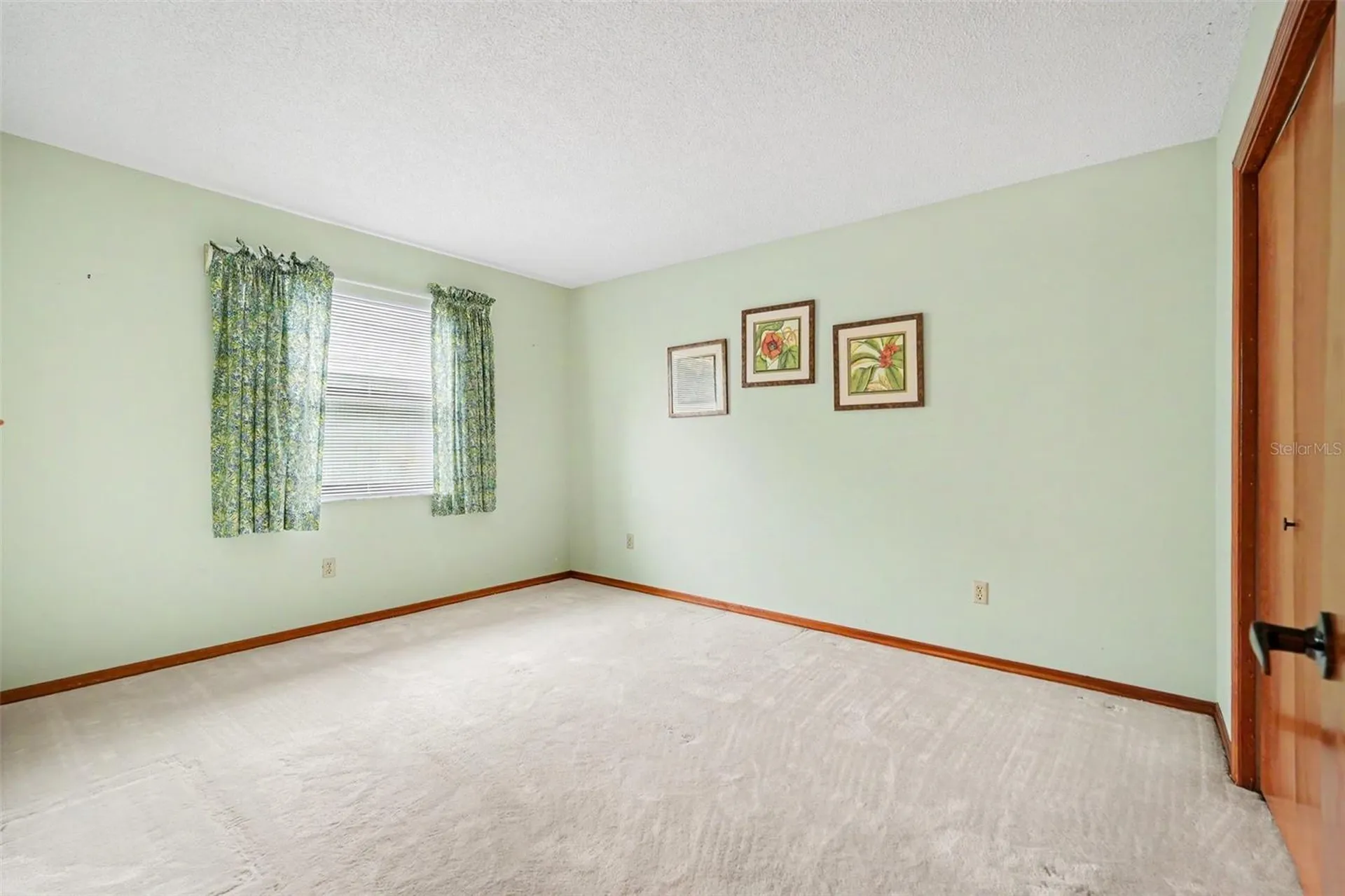 34334 Whispering Oaks Boulevard Dade City FL 33523