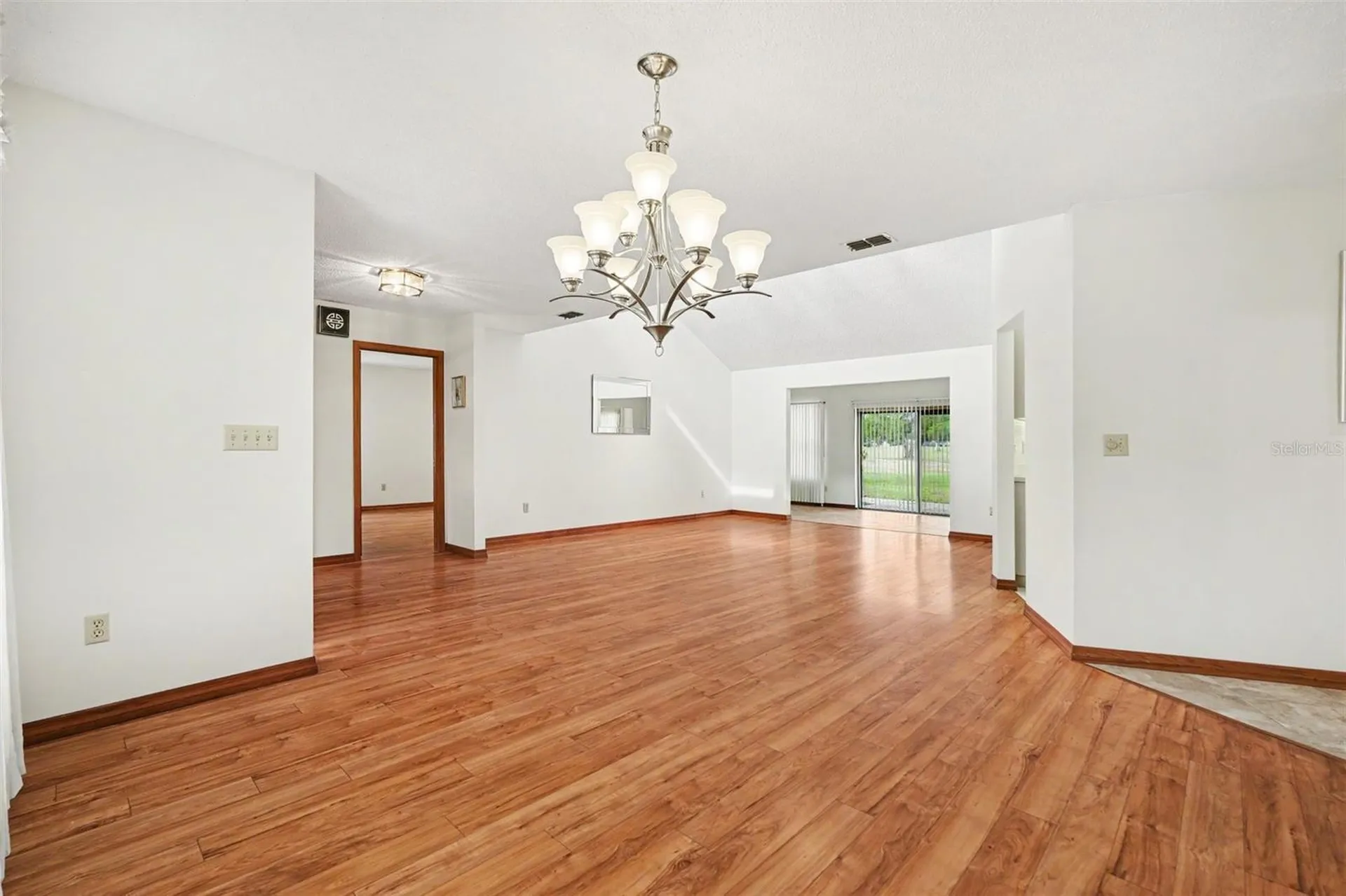 34334 Whispering Oaks Boulevard Dade City FL 33523