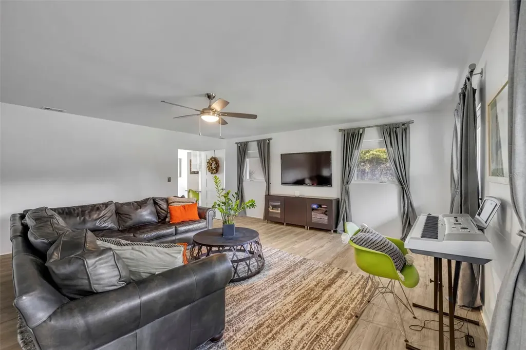 1841 Lake Spier Drive Winter Park FL 32789