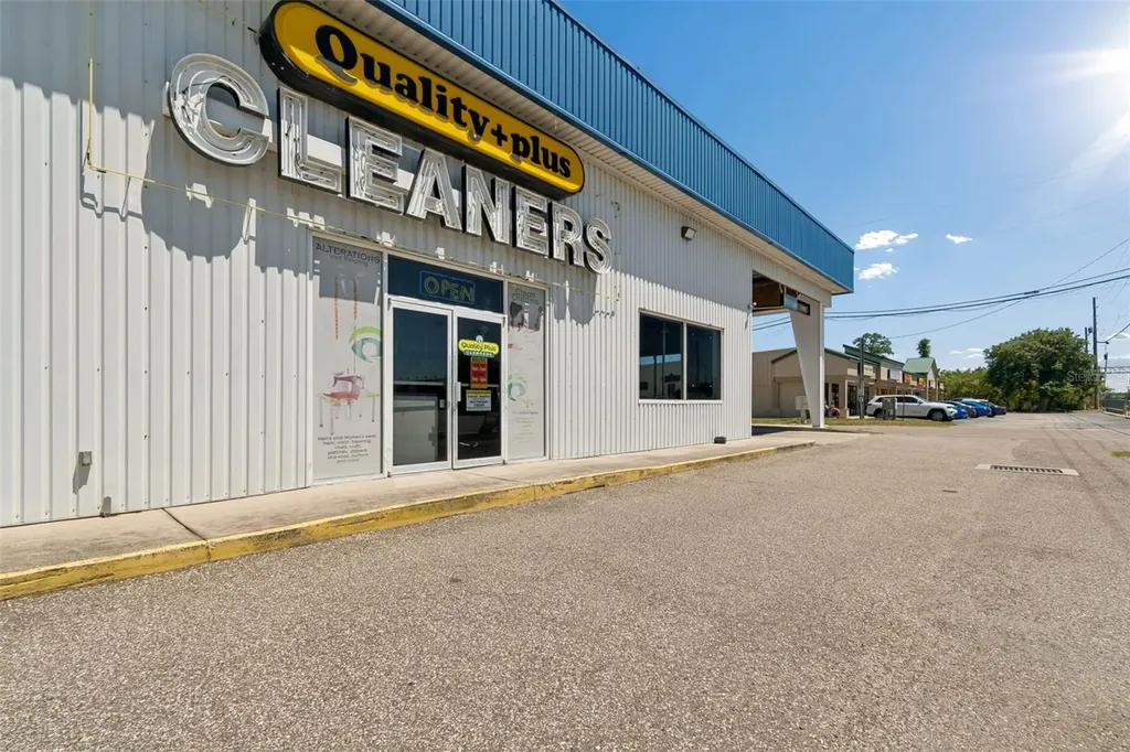 9945 Race Track Road Tampa FL 33626