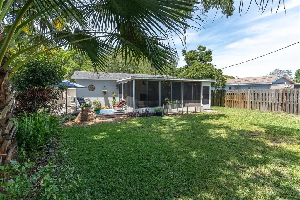 722 59th Street S Gulfport FL 33707