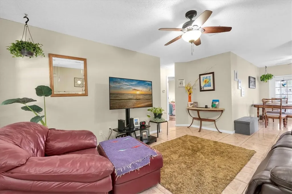 722 59th Street S Gulfport FL 33707
