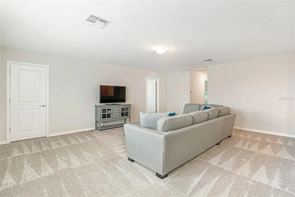9095 Rally Spring Loop Wesley Chapel FL 33545