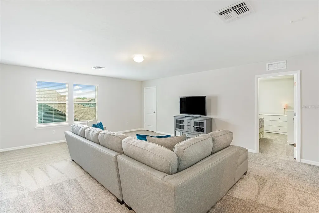 9095 Rally Spring Loop Wesley Chapel FL 33545