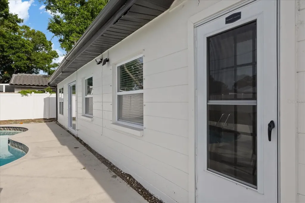 2461 69th Avenue S St Petersburg FL 33712