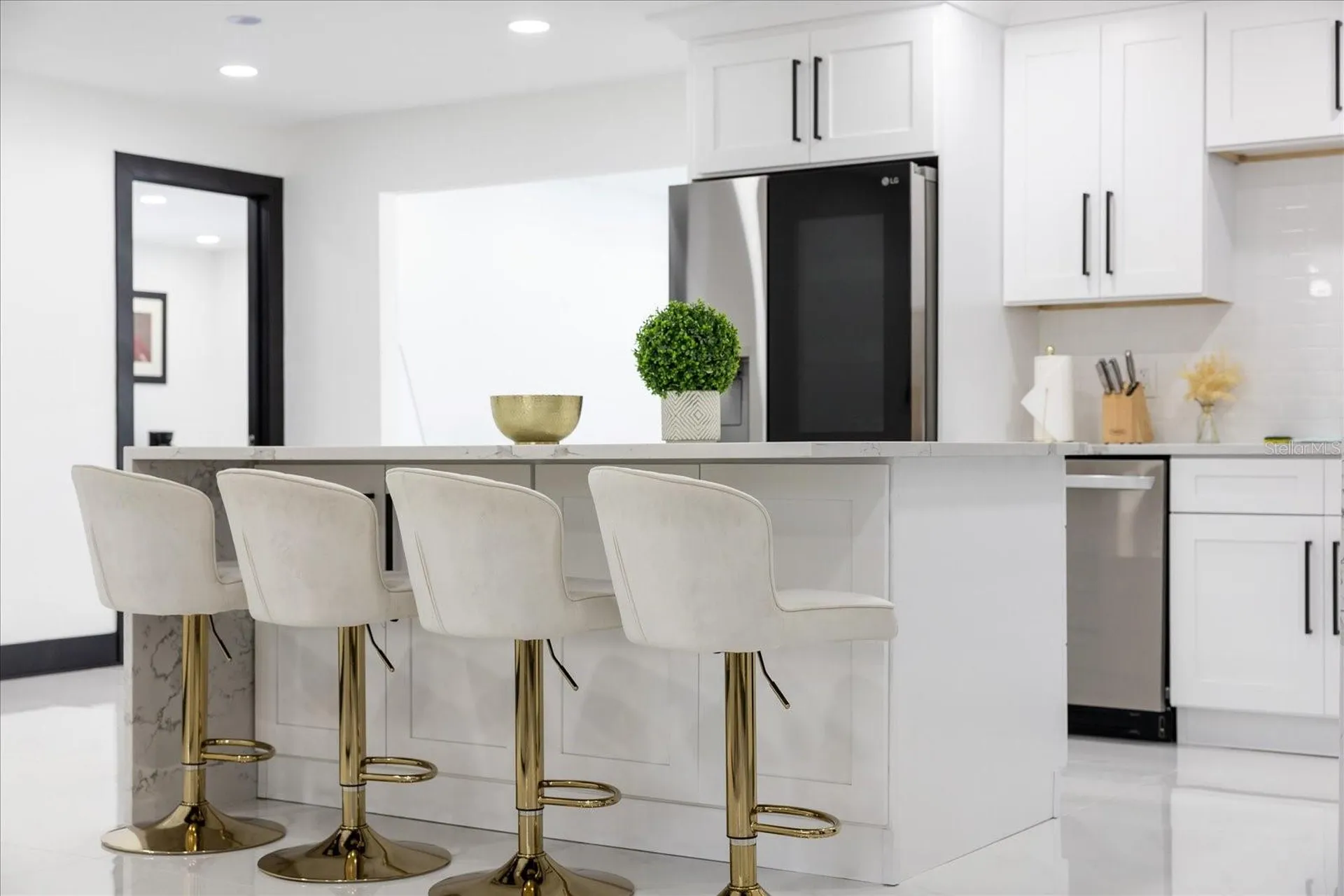 2461 69th Avenue S St Petersburg FL 33712