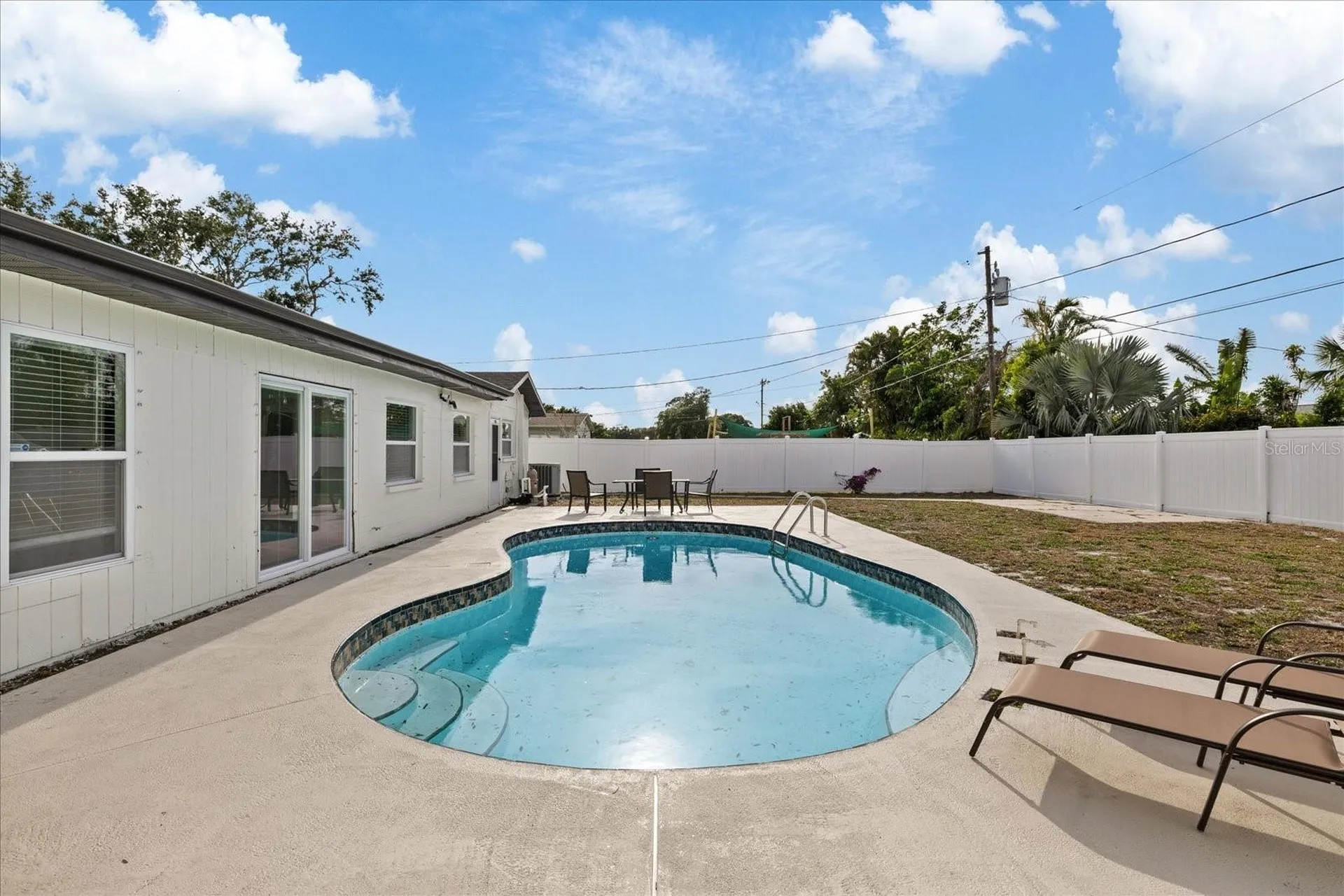 2461 69th Avenue S St Petersburg FL 33712