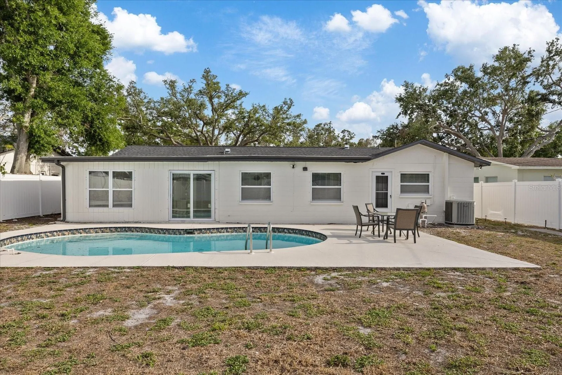 2461 69th Avenue S St Petersburg FL 33712