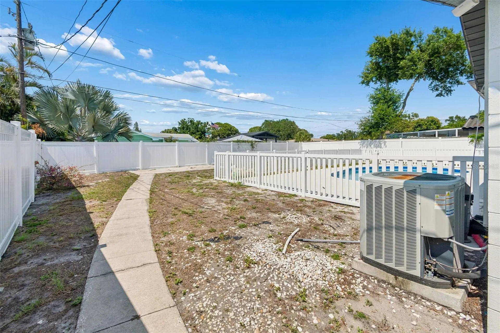 2461 69th Avenue S St Petersburg FL 33712