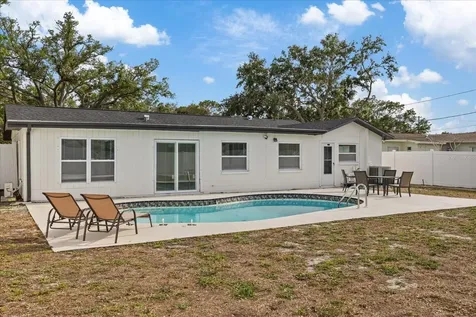 2461 69th Avenue S St Petersburg FL 33712