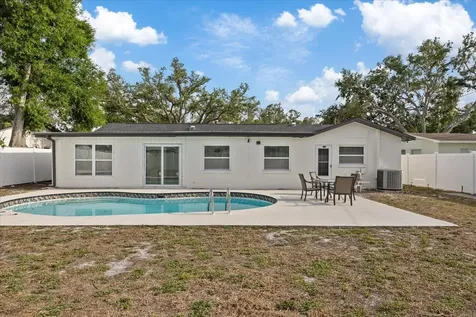 2461 69th Avenue S St Petersburg FL 33712