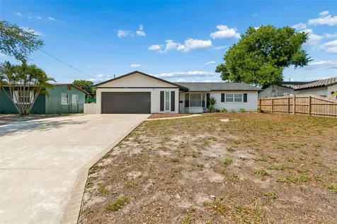 2461 69th Avenue S St Petersburg FL 33712