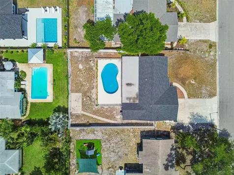2461 69th Avenue S St Petersburg FL 33712